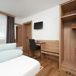 Апарт-отель Sunnhaeusl 3*